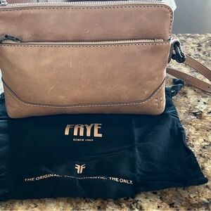 Frye womens Melissa Crossbody Wristlet